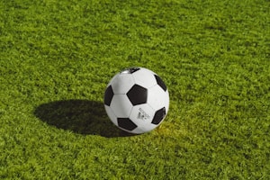 曼城2-1阿森纳 英超争冠 足球直播比分